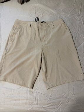 Hang Ten Men's Khaki Flat-Front Shorts
